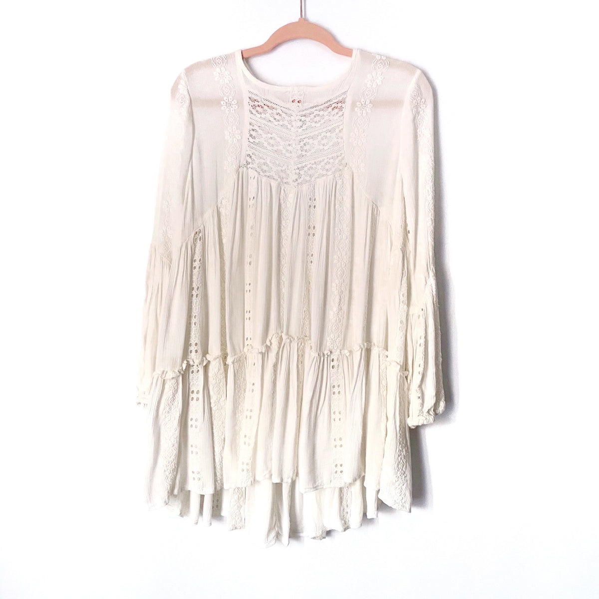 Free People White Eyelet Flowy Top- Size XS (See Notes)