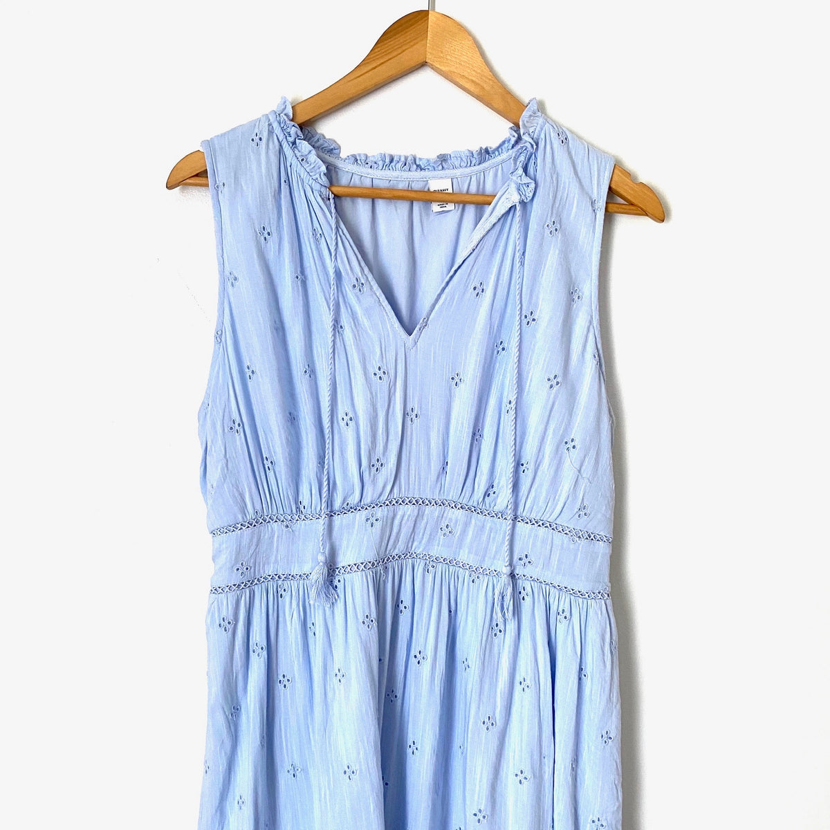 Old Navy Blue Eyelet Tank Midi Dress- Size M The Saved Collection Old Navy Blue Eyelet Tank Midi Dress- Size M The Saved Collection