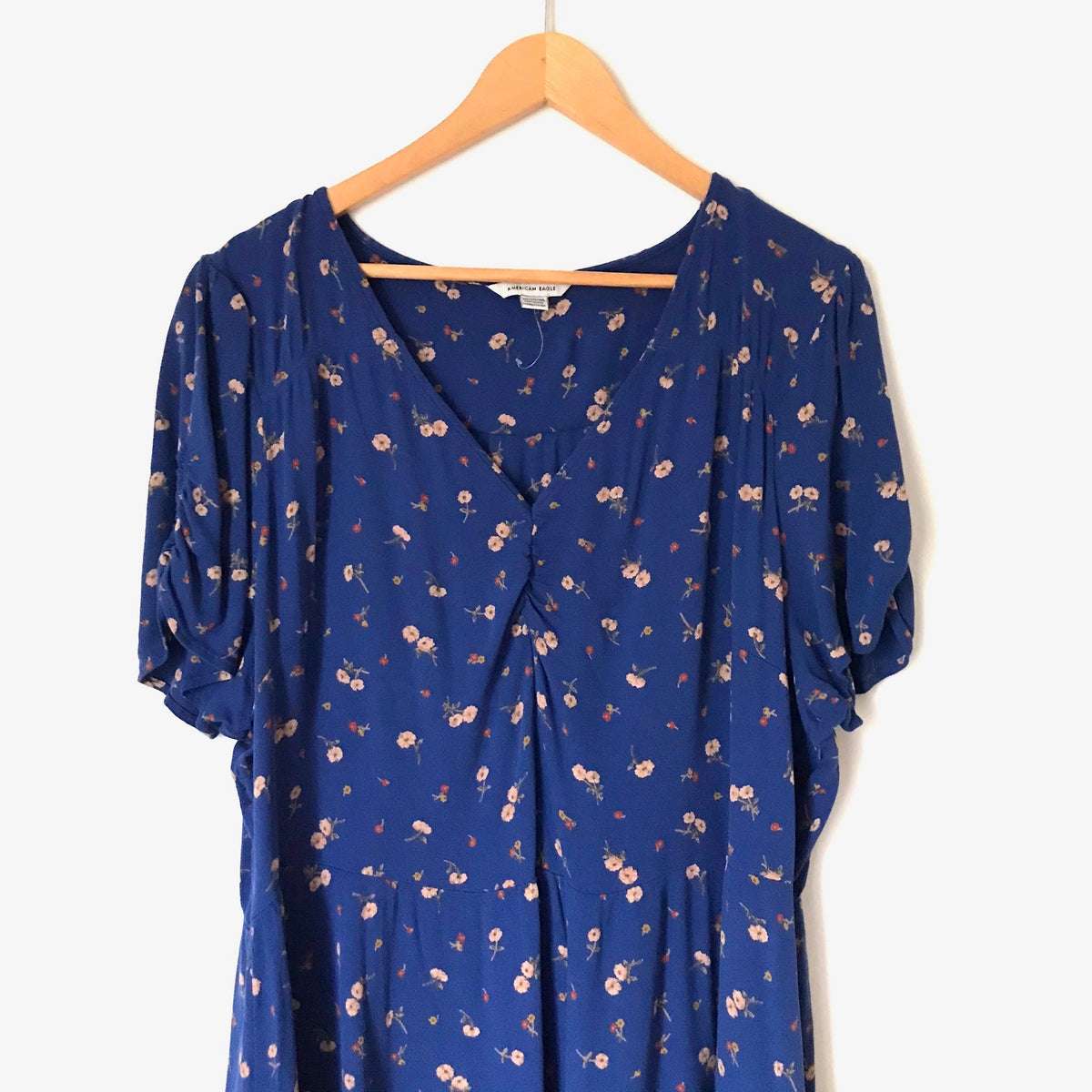 American Eagle Blue Floral Print Short Sleeve Dress- Size XXL The Saved Collection American Eagle Blue Floral Print Short Sleeve Dress- Size XXL The Saved Collection