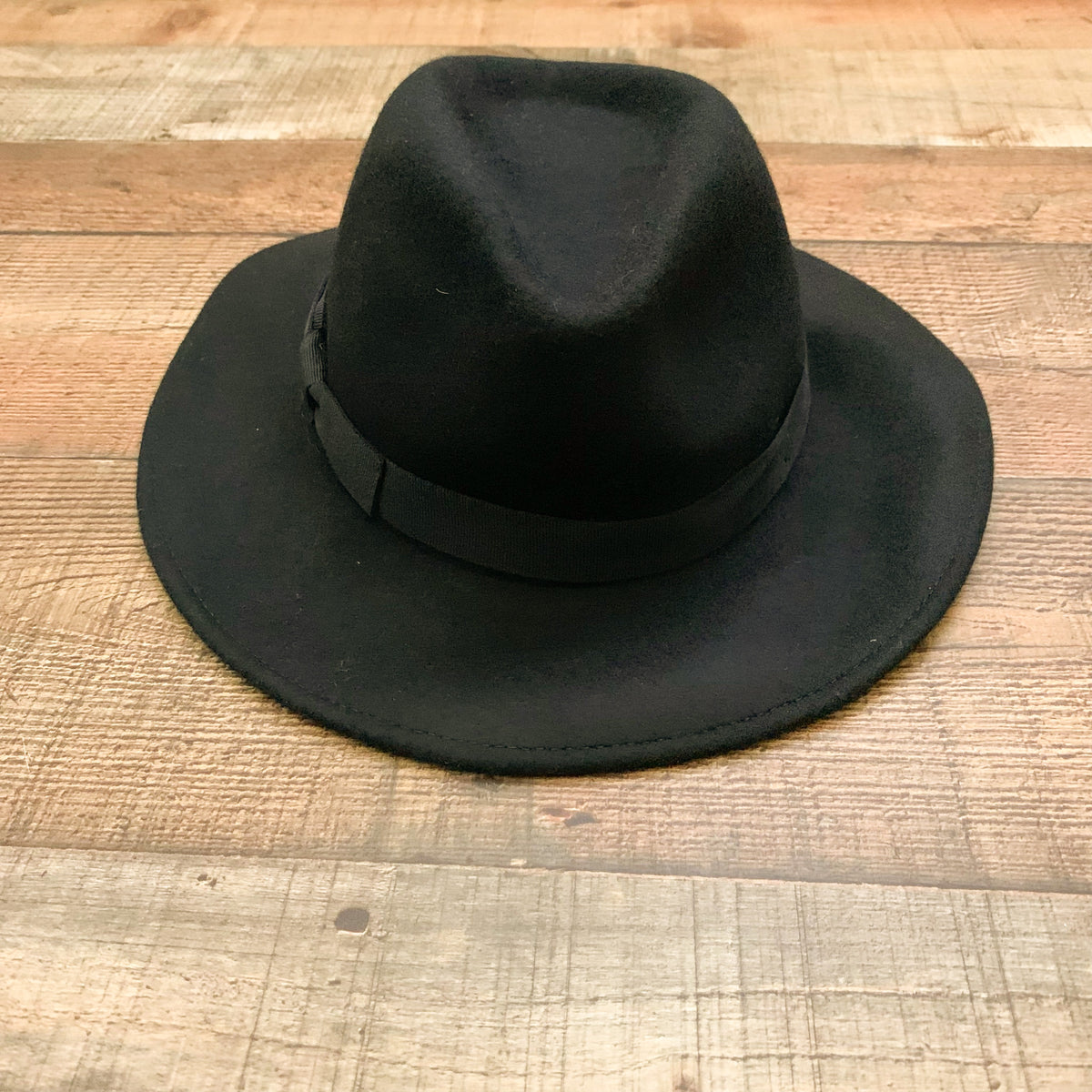 J Crew Black Wool Hat NWT – The Saved Collection display picture 2