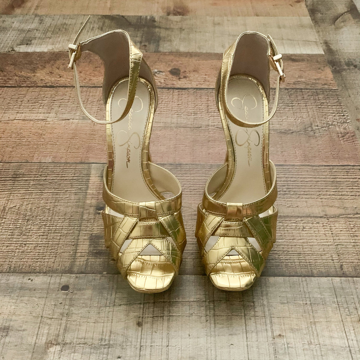 Jessica Simpson Gold Heels- Size (In Great Condition!)