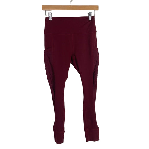 Fabletics Maroon with Side Mesh Pockets and Side Mesh Panels Leggings- Size ~XS (no size tag, fits like extra small, Inseam 23.5”)