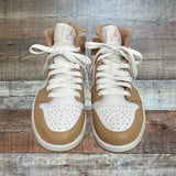 Pre-Owned Nike Air Jordan High Top Sneakers- Size MEN'S 7