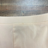 Old Navy Cream Ribbed Lettuce Hem Biker Shorts- Size 3T (see notes)