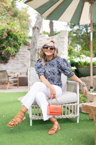 Sneak Peek White High Rise Kick Flare Raw Hem Heather Jeans- Size 0/24 (sold out online, Inseam 26”)