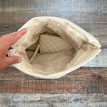 Caroline Hill Cream Quilted Magnetic Closure Bag with Wristlet (Like New)