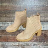 Dolce Vita Tan Suede Boots- Size 7.5 (GREAT CONDITION)