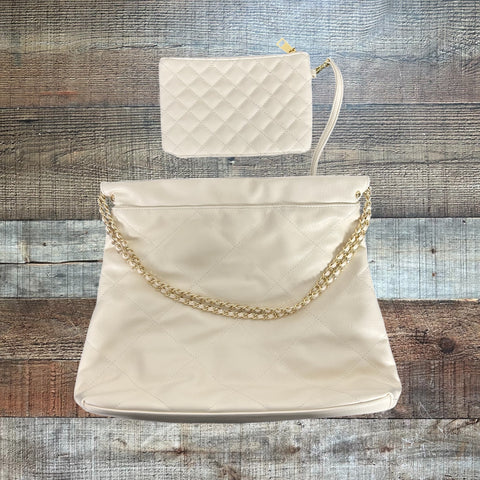 Caroline Hill Cream Quilted Magnetic Closure Bag with Wristlet (Like New)