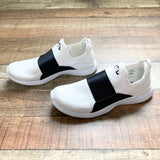 APL White/Black Sneakers- Size 7.5 (see notes)