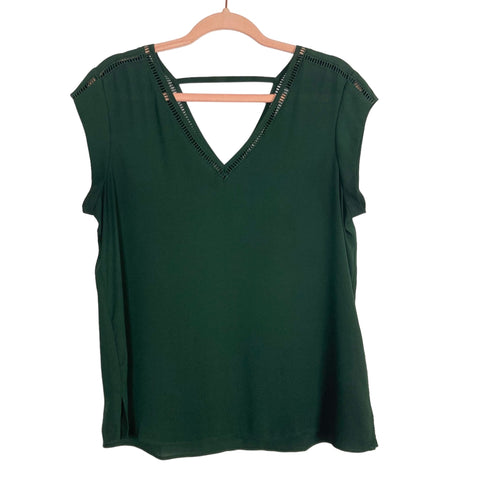 DR2 Forest Green V-Neck with Cut Out Detail Tunic Top- Size M