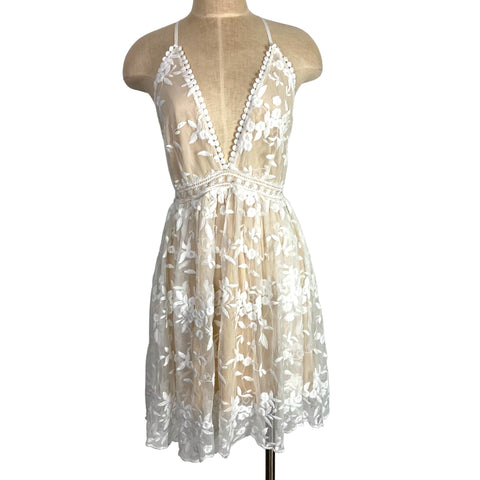 Cupshe White Embroidered Mesh Overlay with Tan Lining and Back Criss Cross Straps Dress NWT- Size S