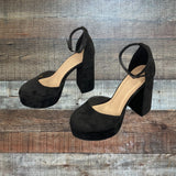 Scoop Black Suede Zolie Platform Heels- Size 7.5 (see notes)