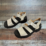Dr. Scholls Original Collection Metallic Silver Sandals- Size 6