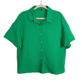 No Brand Green Short Sleeve Button Up and Shorts Set- Size L (sold as a set)