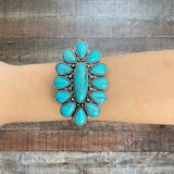Carly Jean Los Angeles Turquoise Jeweled Oval Hinge Open & Close Bracelet
