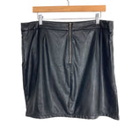 Amaryllis Black Faux Leather Bend and Snapped Fitted Skirt- Size 1XL (sold out online)