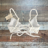 Watercolors By Kenny Flowers White Floral Jacquard Underwire Bikini Top NWT - Size M (See Notes)