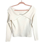 Abercrombie & Fitch Ivory Ribbed Off the Shoulder Slim Sweater-Size XL (see notes, sold out online)
