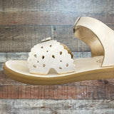 Footmates White Sandals - Size 9 Kids (See Notes)