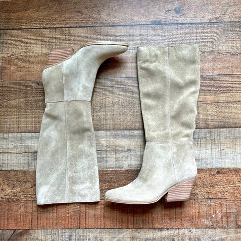 Marc Jacobs Suede Leather Low Heel Pull On Boots- Size 7 (Brand New Condition)