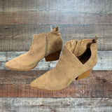 Qupid Tan Booties - Size 7 (See Notes)
