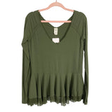 We the Free Moss Ribbed Exposed Seam Mesh Hem Top NWT- Size XS (sold out online)