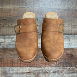 Dr Scholl's Shoes Camel Clogs NWOT - Size 6