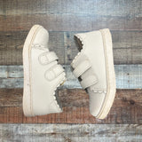 L'amour White Scalloped Sneakers - Size 9 Toddler