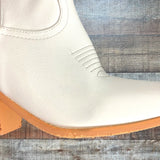 No Brand Cream Cowgirl Boots- Size 9 (see notes)
