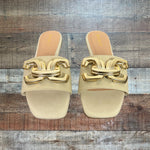 Bamboo Ivory Buzzing Sandal NWT - Size 8