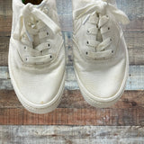 Cariuma Naioca Sneakers- Size 7 (see notes)