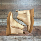 Baby Gap Gold Boots - Size 8 Kids (See Notes)