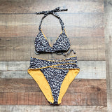 No Brand Tag (Becca by Rebecca Virtue) Orange/Animal Print Triangle Padded Bikini Top- Size S (no size tag, fits like small, we have matching bottoms)
