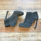 Pre-Owned Chanel Dark Gray Glitter Suede with Chain Trim Booties- Size 40 (see notes)