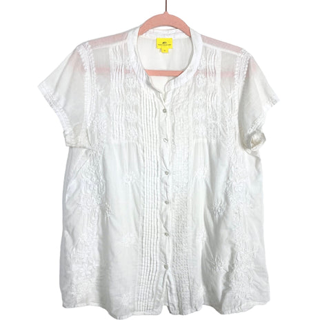 Roberta Roller Rabbit White Embroidered Pintuck Button Up Top- Size M (see notes)