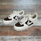 Pre-Owned Nike White LV Sneakers- Size 8