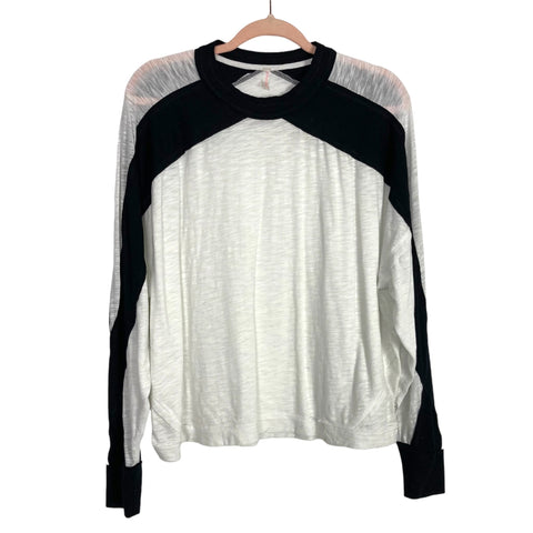 Free People Movement White/Black Long Sleeve Top- Size XS