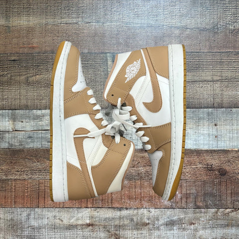 Pre-Owned Nike Air Jordan High Top Sneakers- Size MEN'S 7