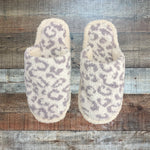 No Brand Cream Leopard Fuzzy Slippers- Size 40-41