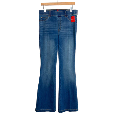 Spanx Vintage Indigo Pull On Flare Jeans NWT-Size L (Inseam 33.5”)