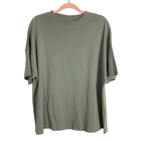 Wishlist Olive Perfect Crew Neck Tee NWT- Size M/L