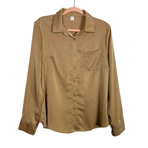 No Brand Champagne Satin Button Up Top - Size M