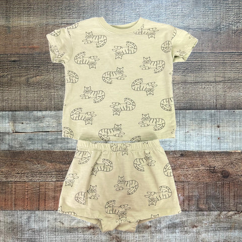 Cat and Jack Baby Tiger Two Piece Short Set- Size 18M