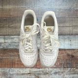 Pre-Owned Nike Air Force 1 White Leather Sneakers- Size 8 (see notes)