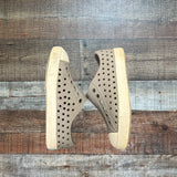 Native Grey Jefferson Child Slip On Shoes - Size C5 (Toddler Size)