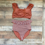 Coral Reef Brick with Cap Sleeves Padded Bikini Top- Size XL (we have matching bottoms)