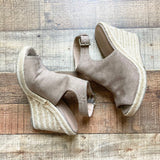 Universal Thread Tan Suede Peep Toe Espadrille Wedges- Size 7 (see notes)