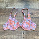 No Brand Orange/Pink Floral Pattern Padded Underwire Bikini Top- Size L (we have matching bottoms)