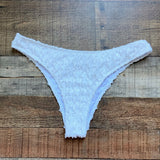 No Brand White Textured Bikini Bottoms- Size L (we have matching skirt and top)