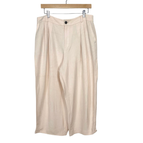 Club Monaco Blush Pleated Cropped Pants part hem undone- Size 12 (Inseam 21")